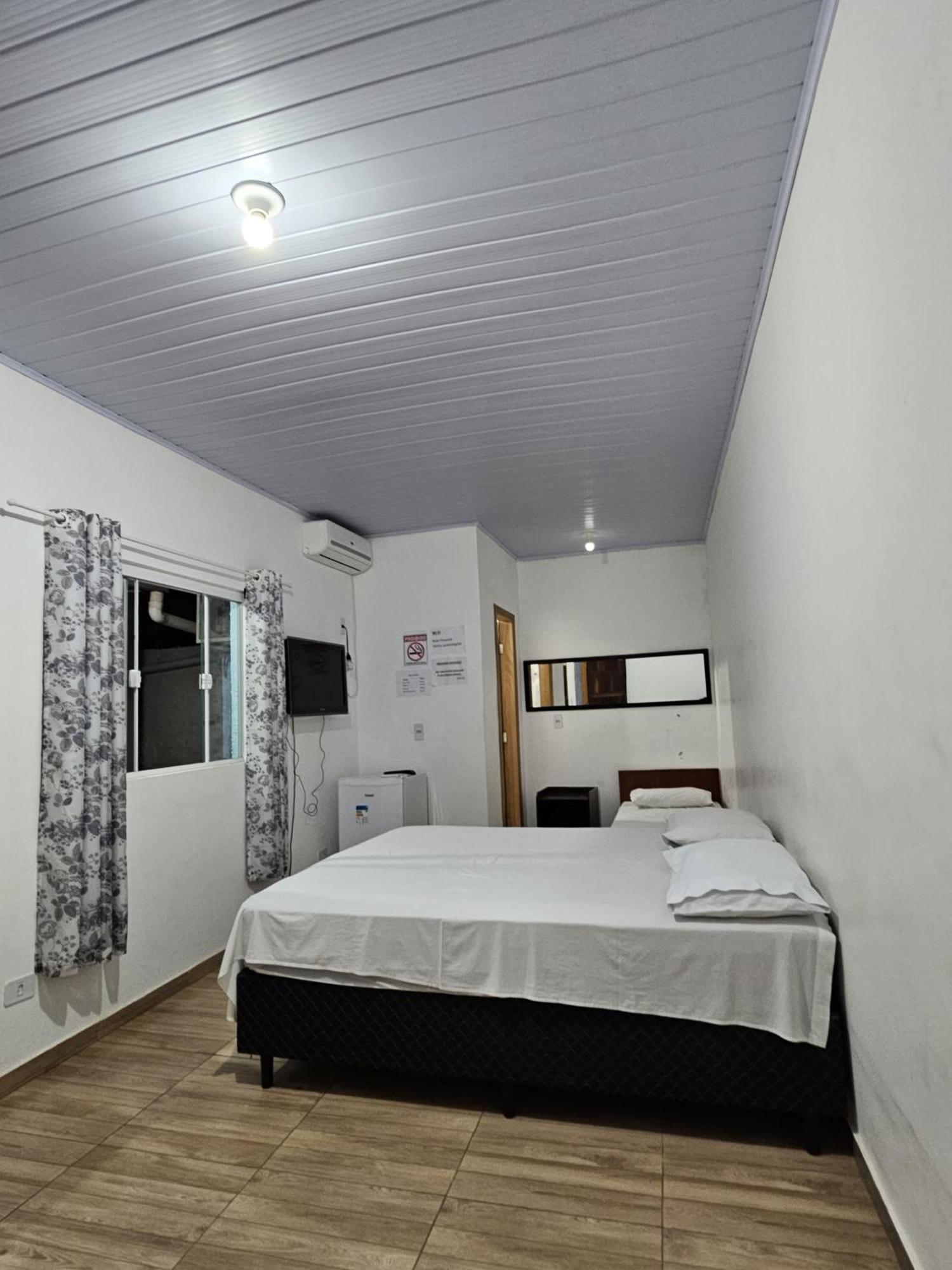 Aconchego Lar Cama E Cafe Bed and Breakfast Foz do Iguaçu Eksteriør billede